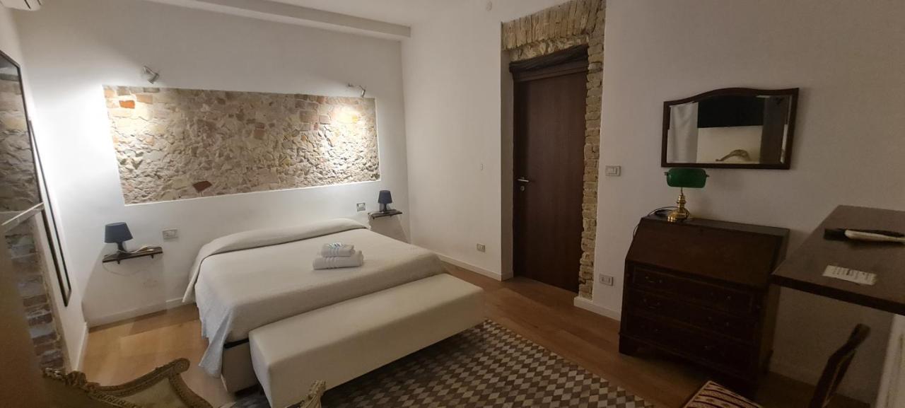 Hotel Beni Benius Cagliari Exterior foto