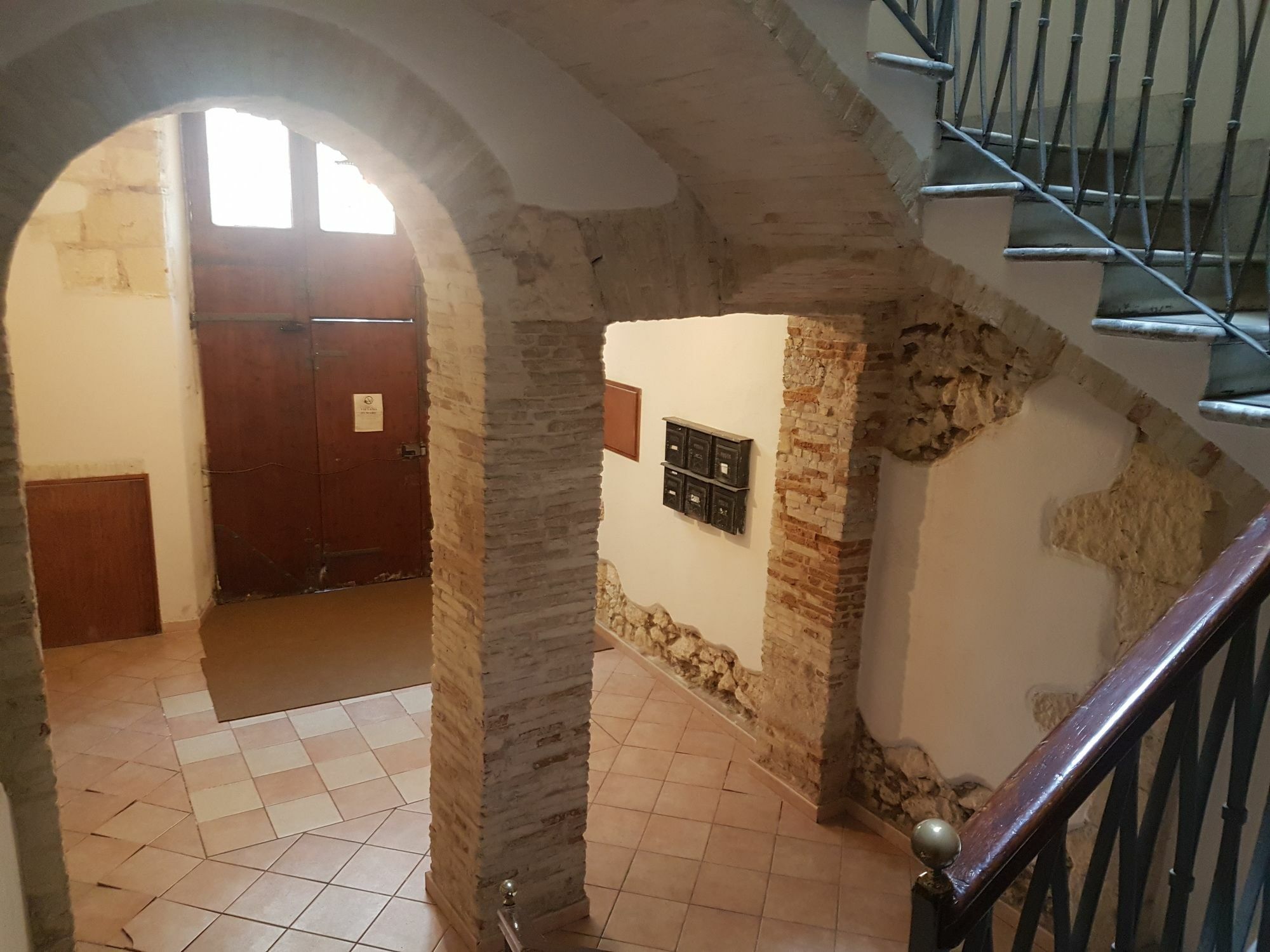 Hotel Beni Benius Cagliari Exterior foto