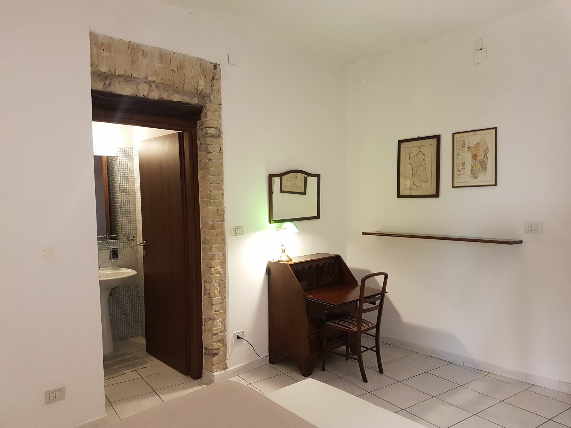 Hotel Beni Benius Cagliari Exterior foto